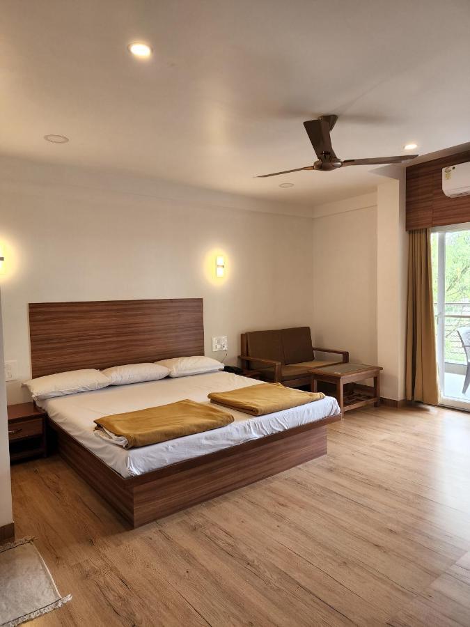 Regal Panhala Residency Hotel Kültér fotó