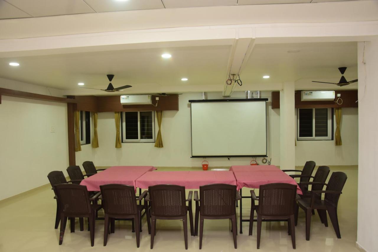 Regal Panhala Residency Hotel Kültér fotó