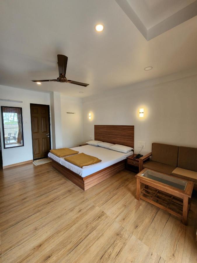 Regal Panhala Residency Hotel Kültér fotó